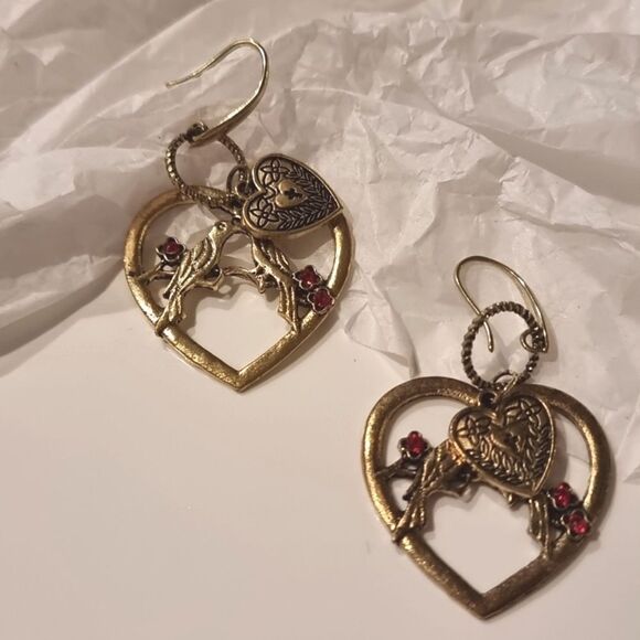New FP LOVE SONG Antique Gold Bird Heart Charm Earrings - Picture 2 of 8